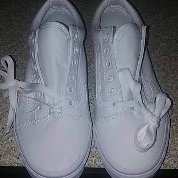 Vans Shoes - BNWOT white Vans